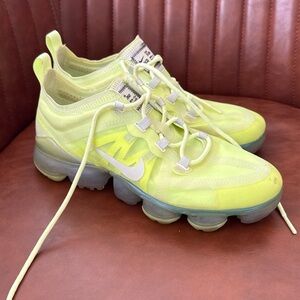 Nike Neon Yellow Vapormax